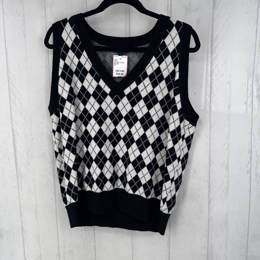 2X plaid sweater vest