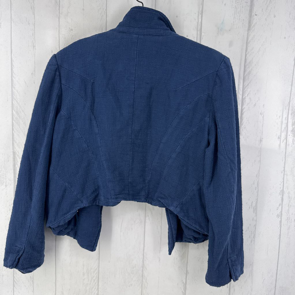 XL textured open front crop blazer