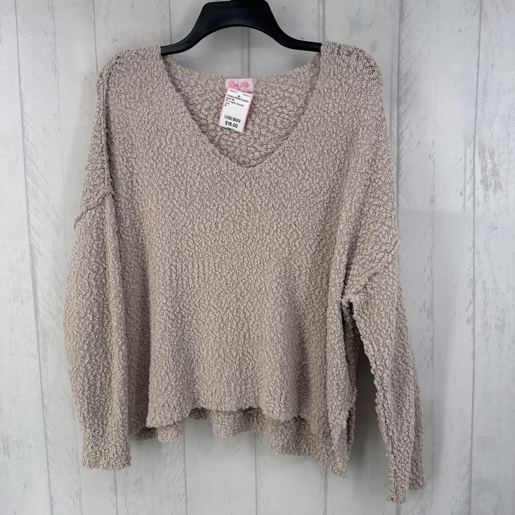 M v-neck boucle sweater