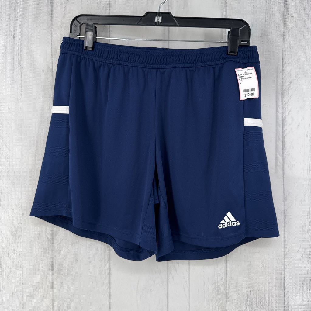 L pull-on shorts