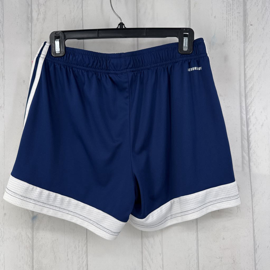 L pull-on shorts