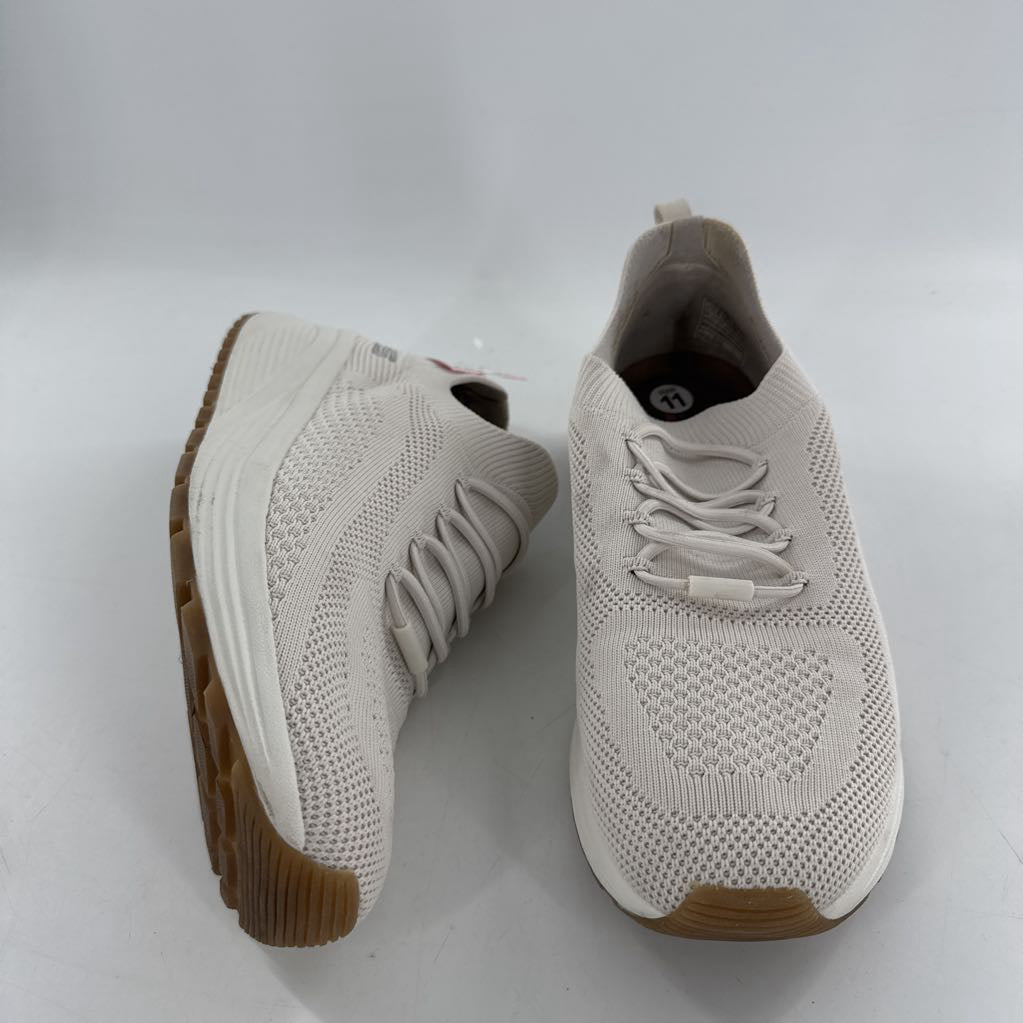 11 memory foam slip-on sneaker