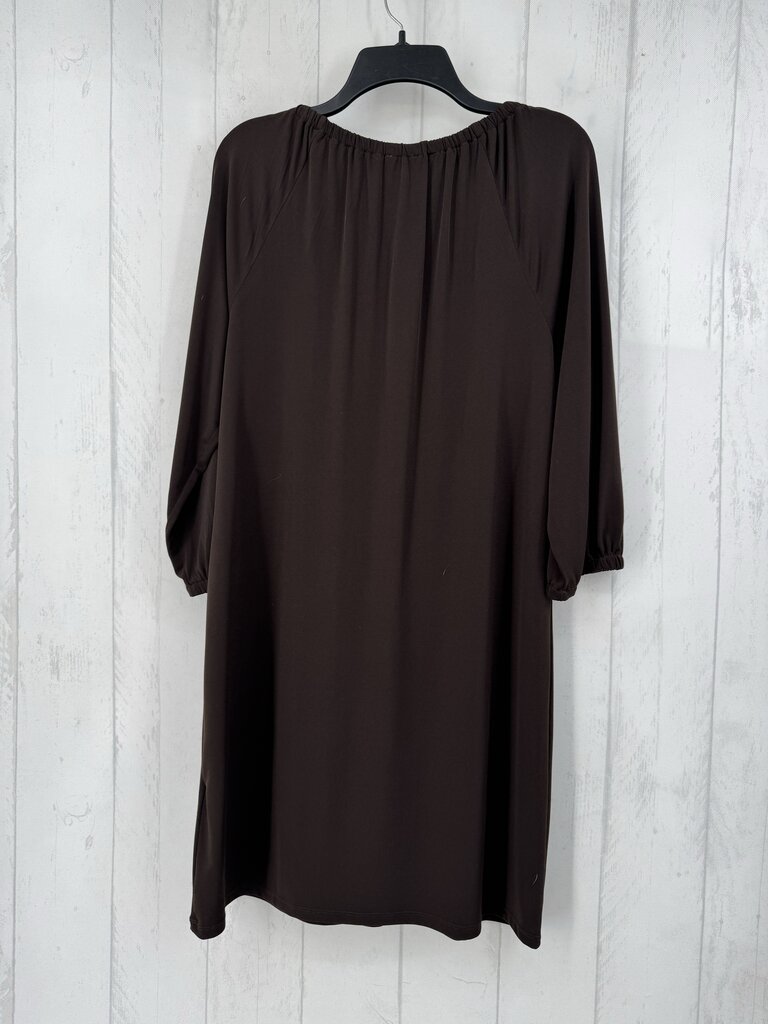 L 3/4 slv cut out scoop neck top