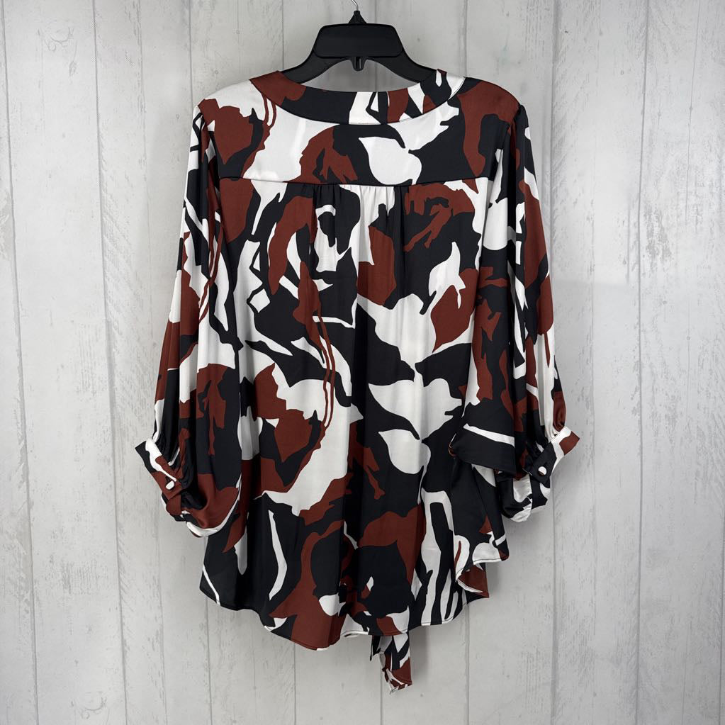 M 3/4 slv abstract print silky knotted top