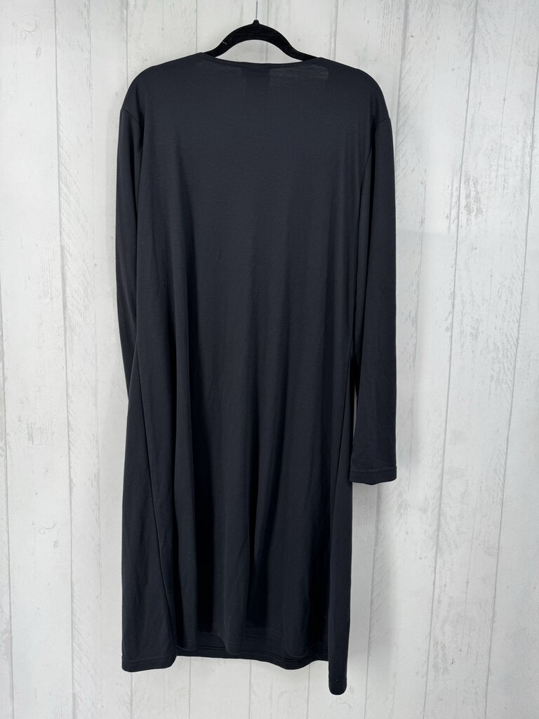 18 round neck l/s dress
