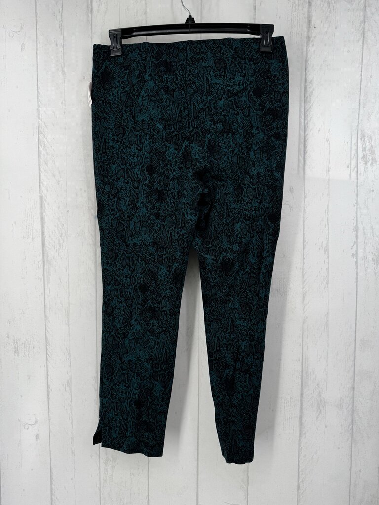 10 pull-on animal print pant