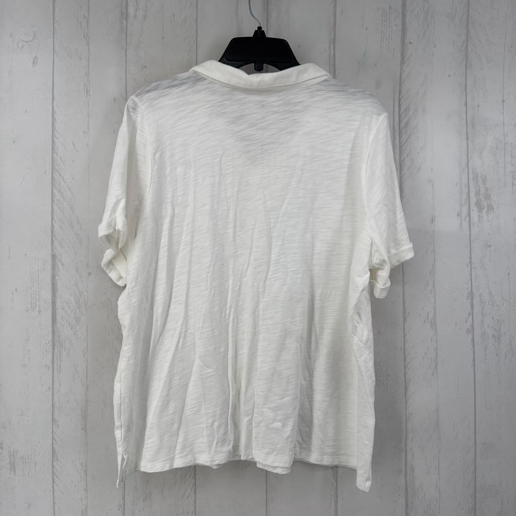 XL v-neck w/collar s/s top