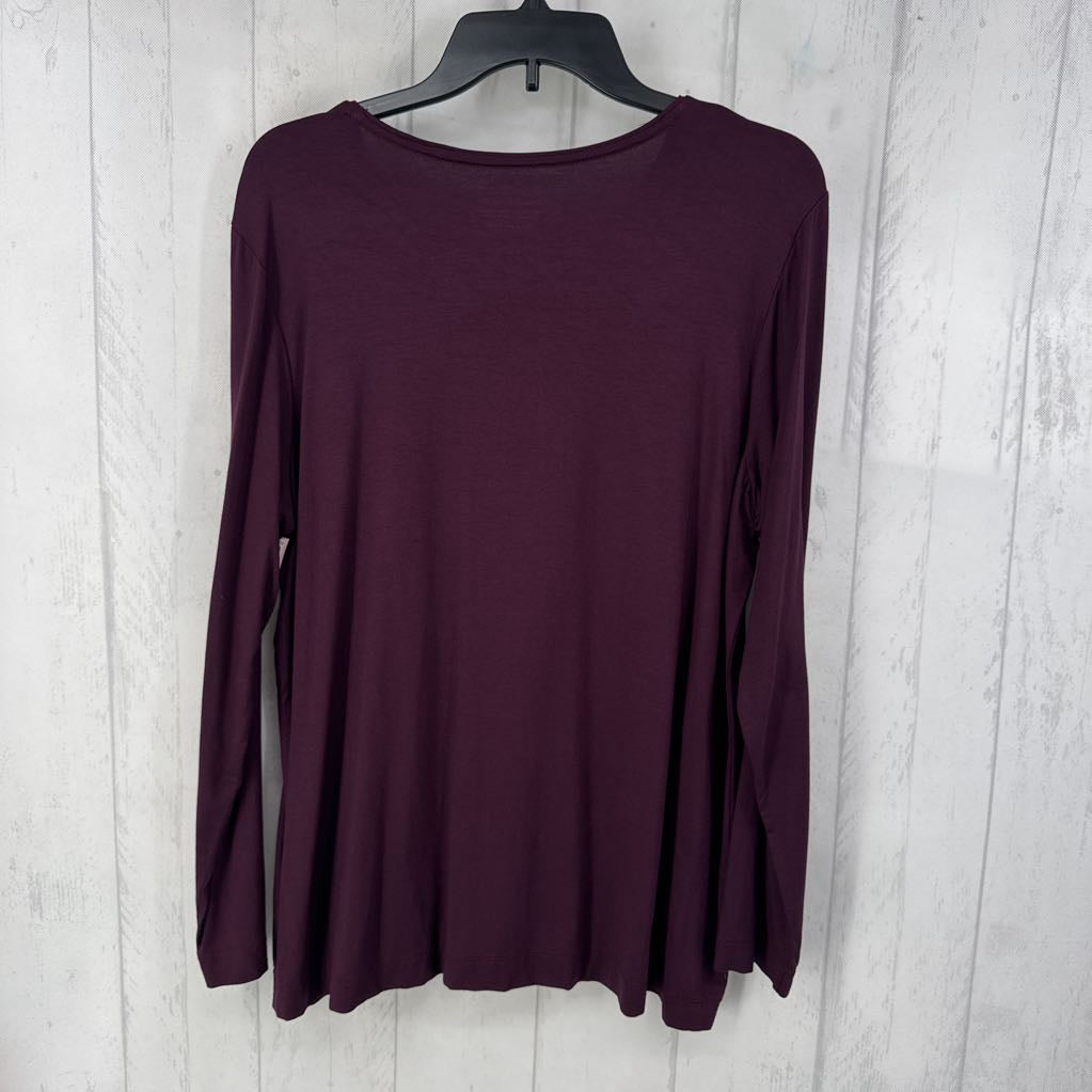 XL basic layering l/s tee