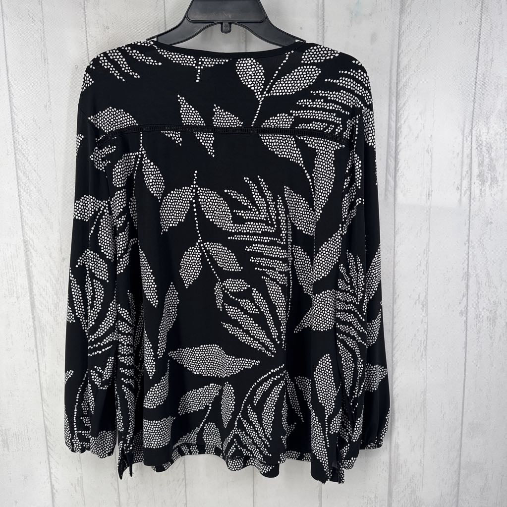 XL leaf print button front l/s top