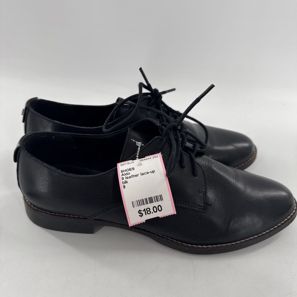 9 leather lace-up loafer