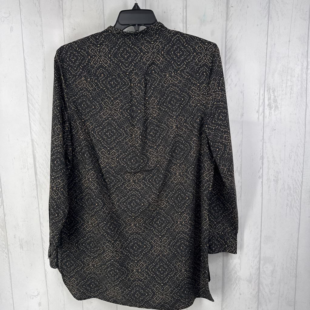 XL l/s half button print top