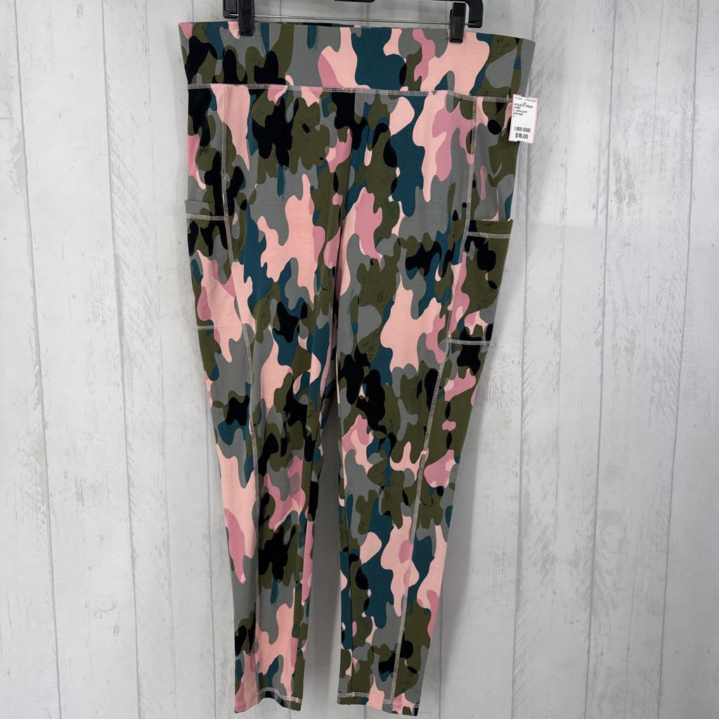 L camo print leggings