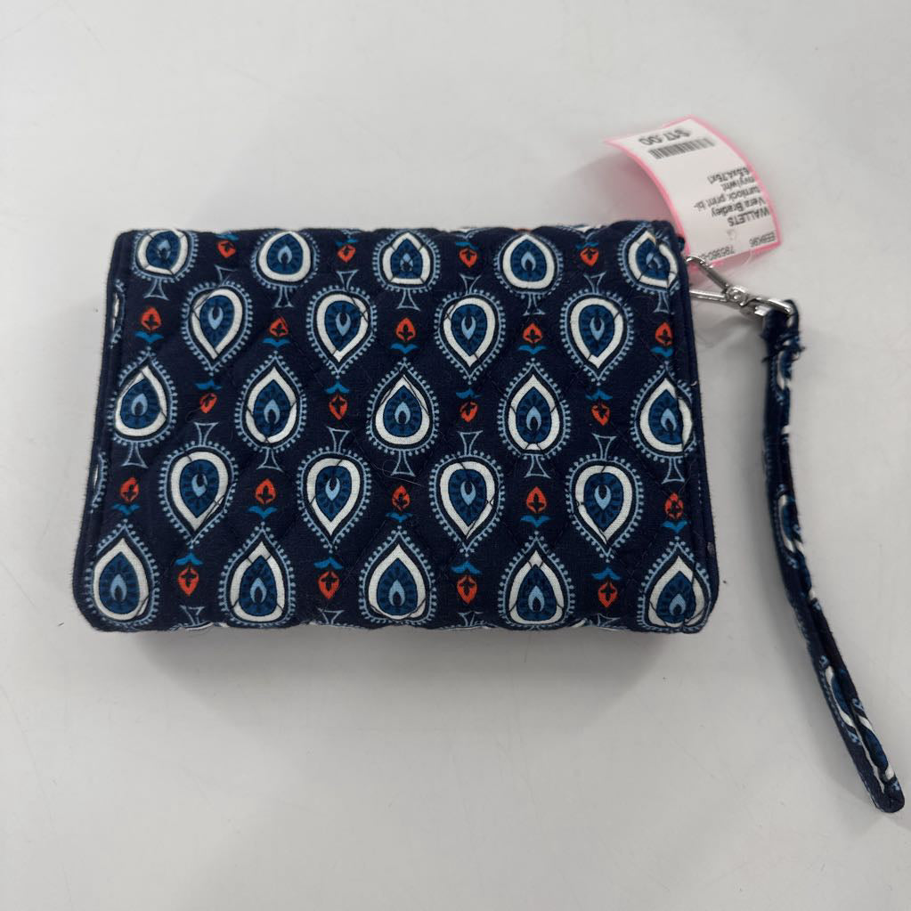 turnlock print bi-fold wallet/wristlet