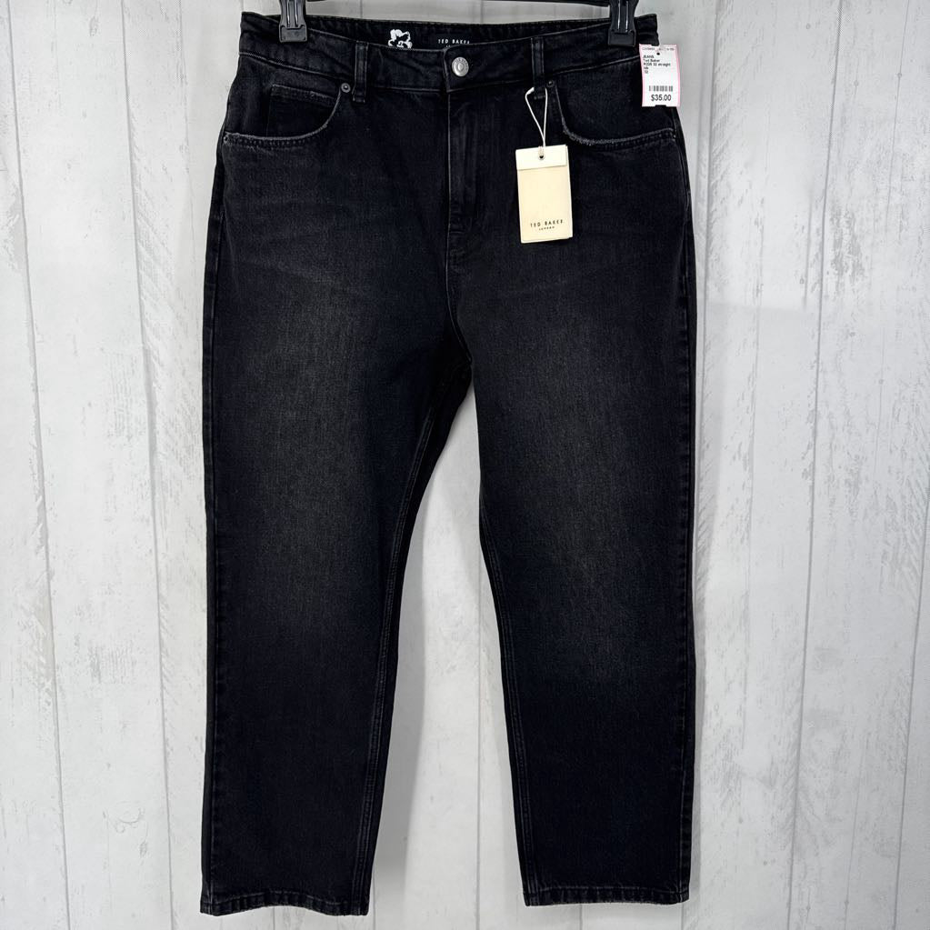 R225 32 straight leg jeans