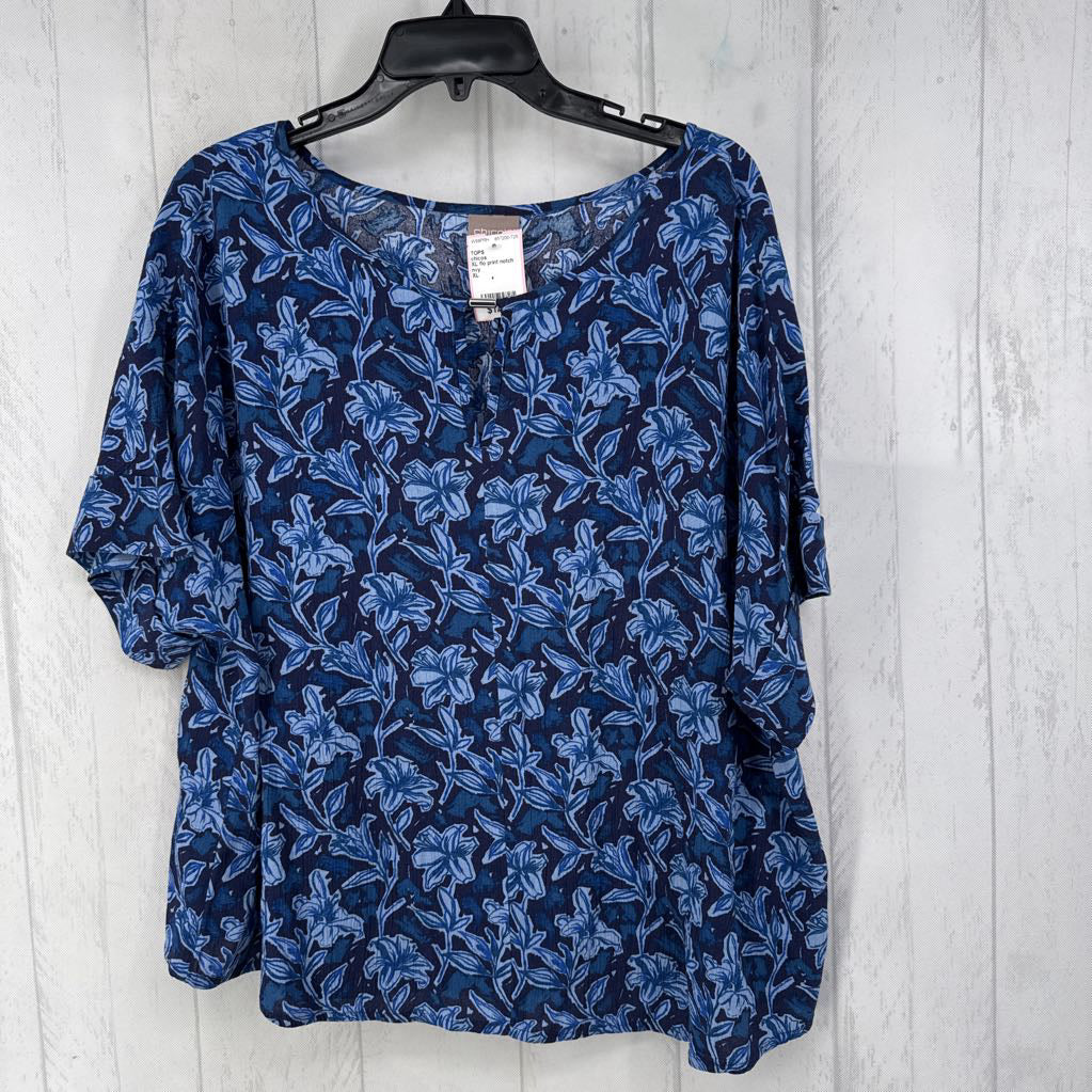 XL flo print notch neck s/s top
