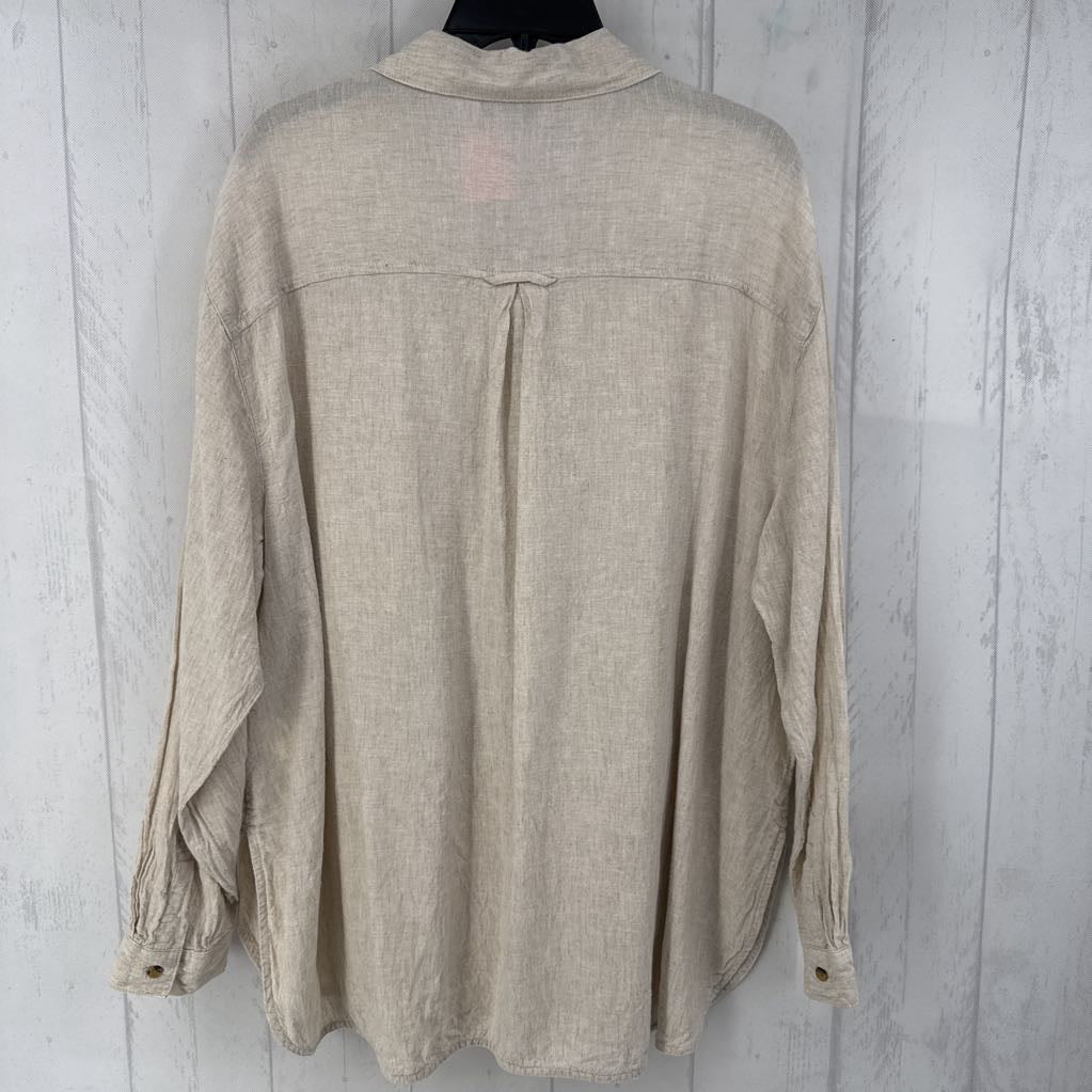 XL linen blend button down l/s top