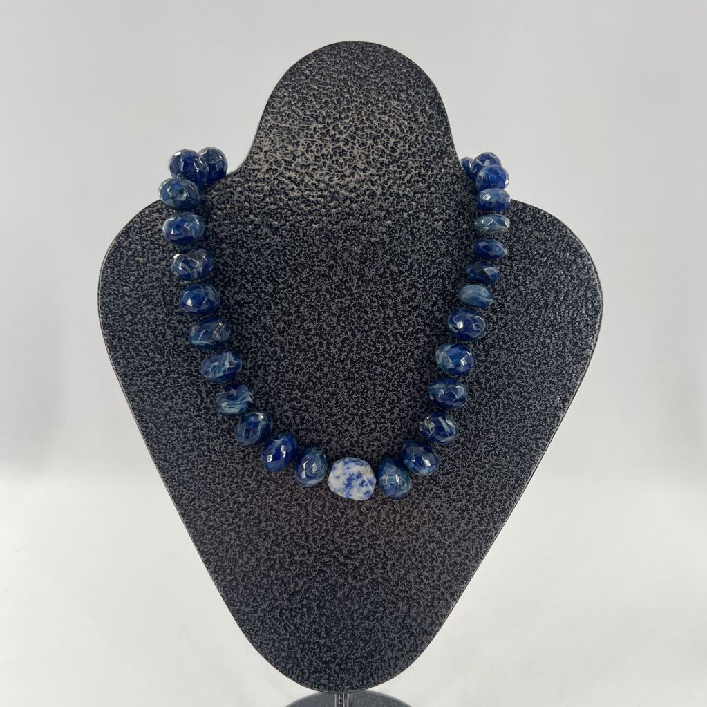 navy blue beaded toggle necklace