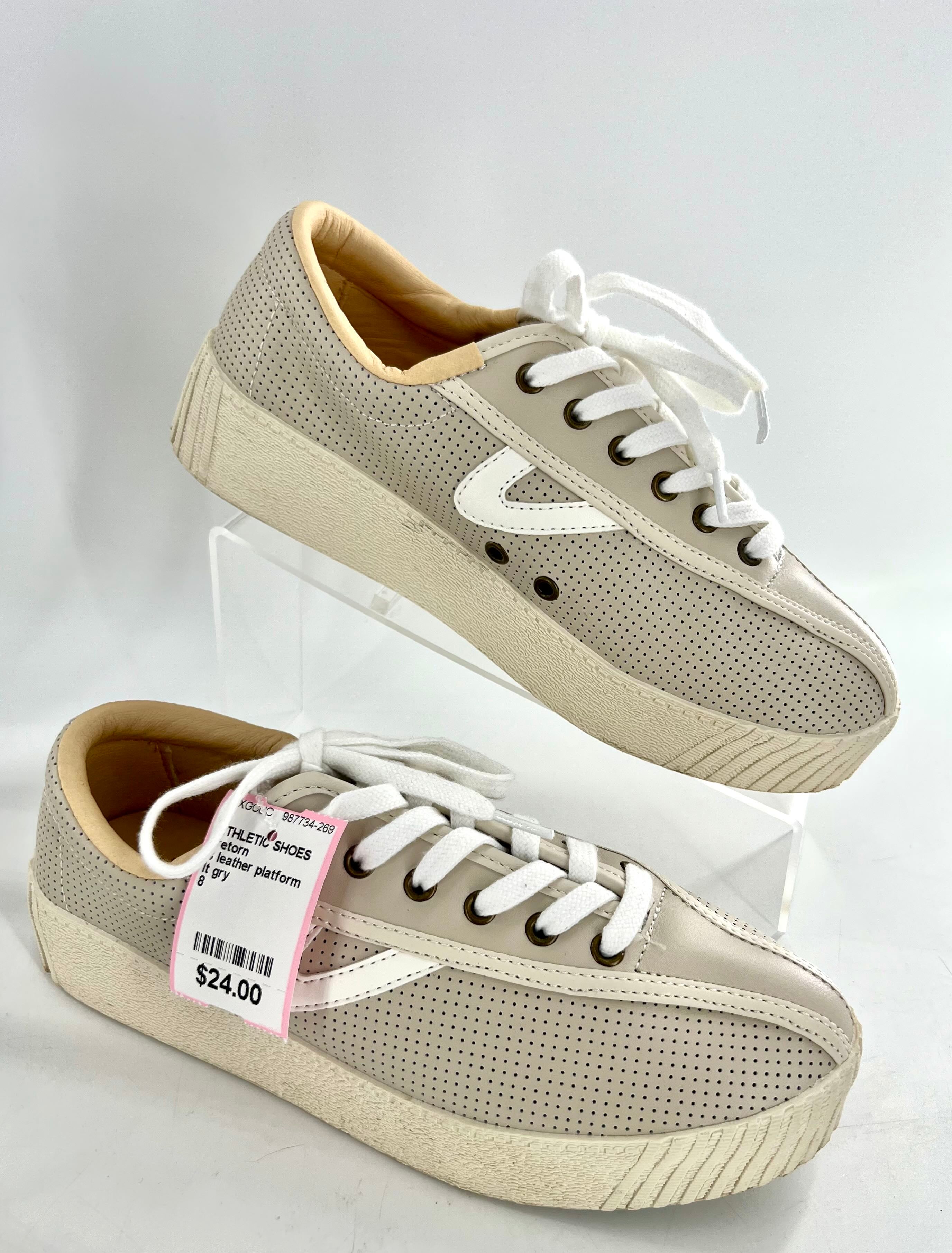 8 leather platform sneaker