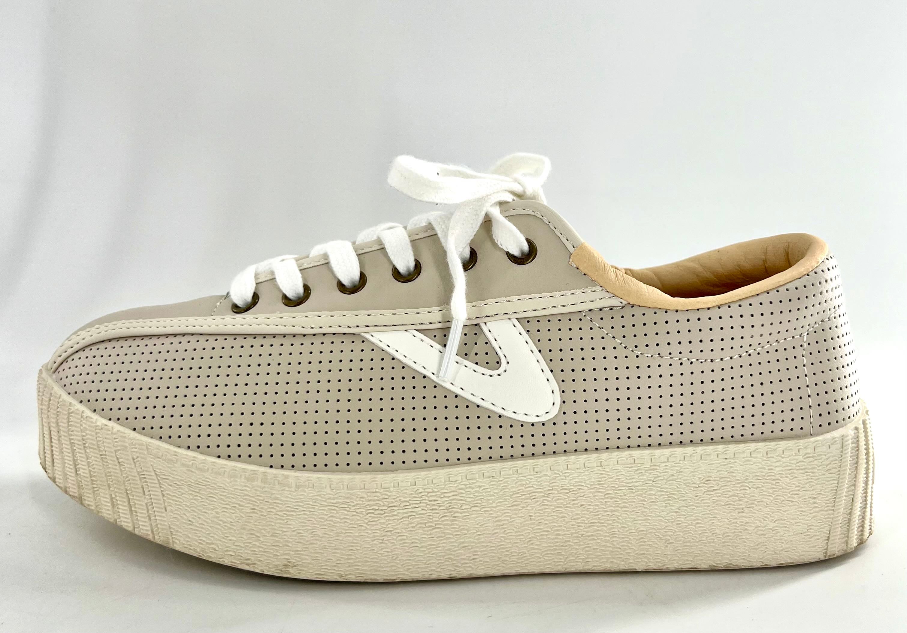 8 leather platform sneaker