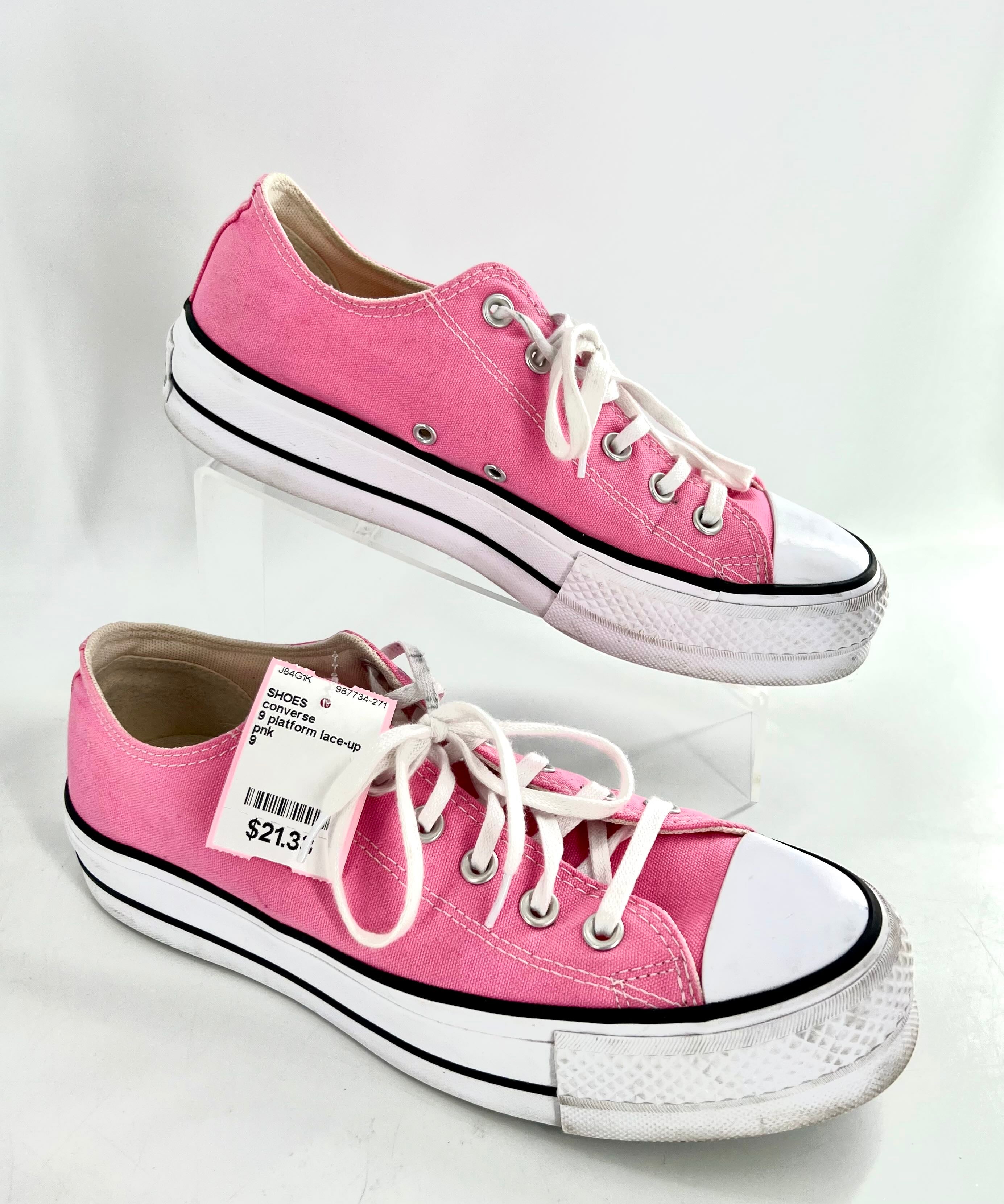 9 platform lace-up sneaker