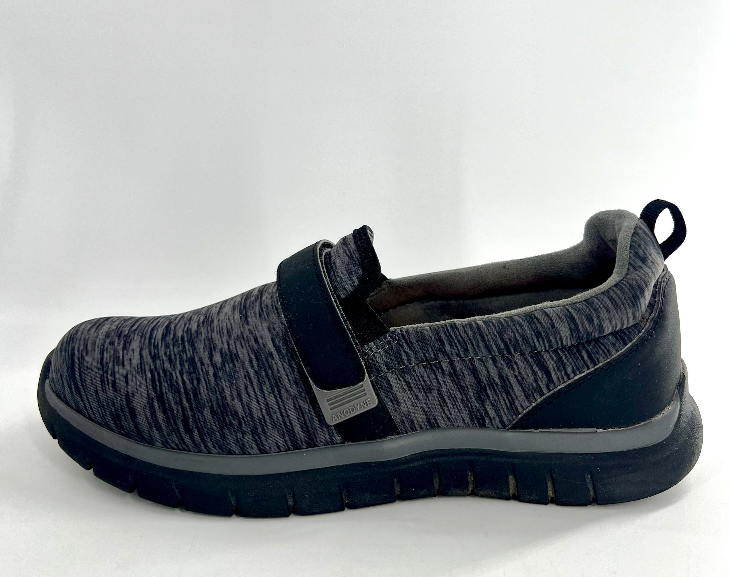 8w marled velcro strap walking shoe