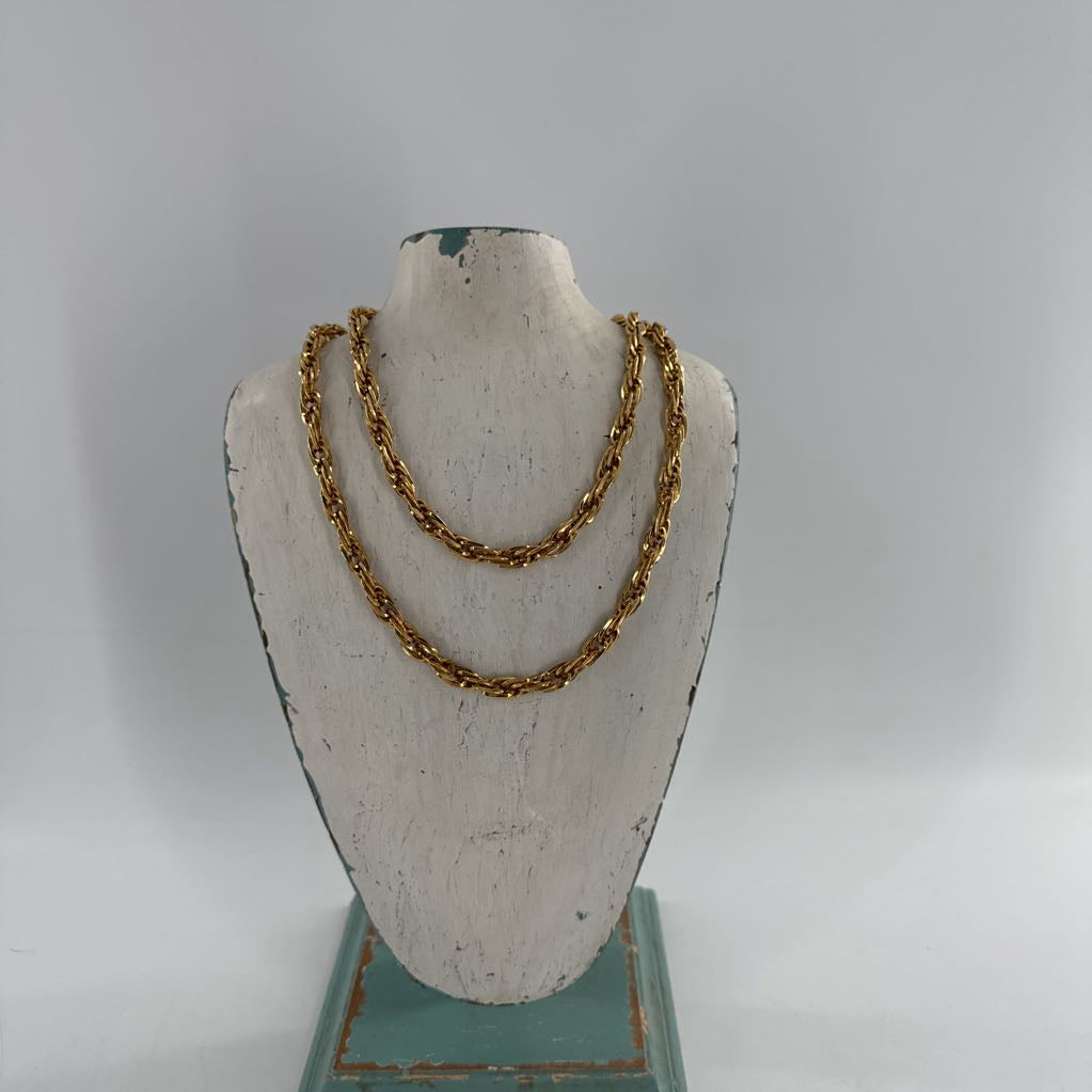 18" chunky gold tone necklace