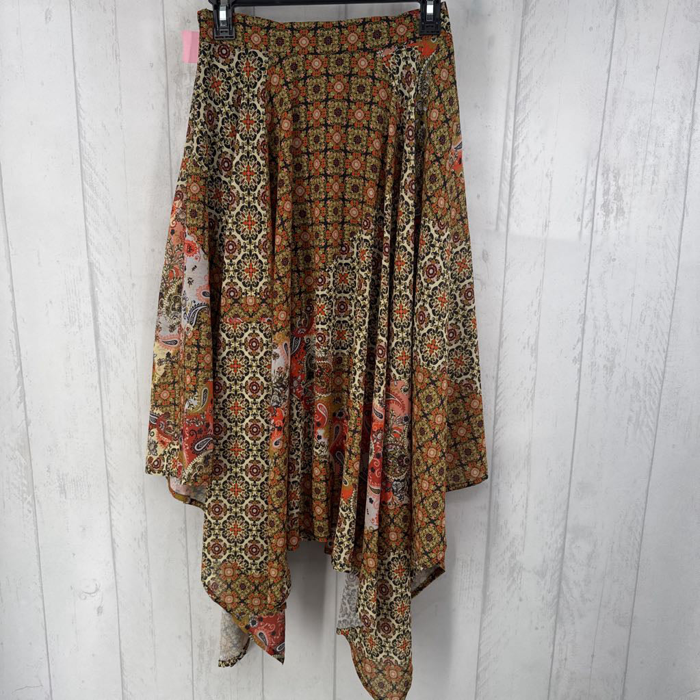 S asymetrical hem skirt