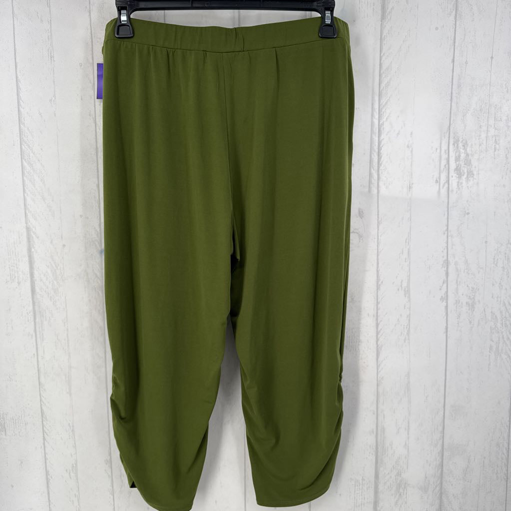 L pull-on crop pant