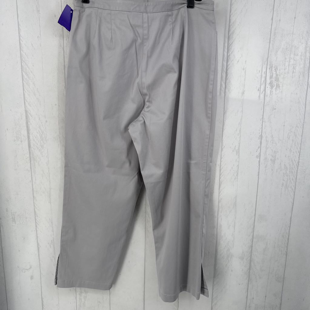 12 classic chino