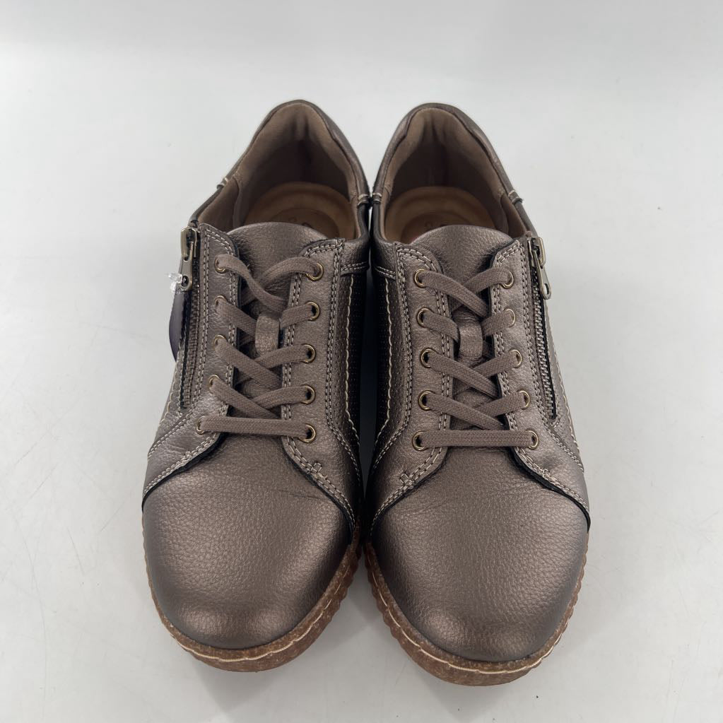 9 leather walking shoe