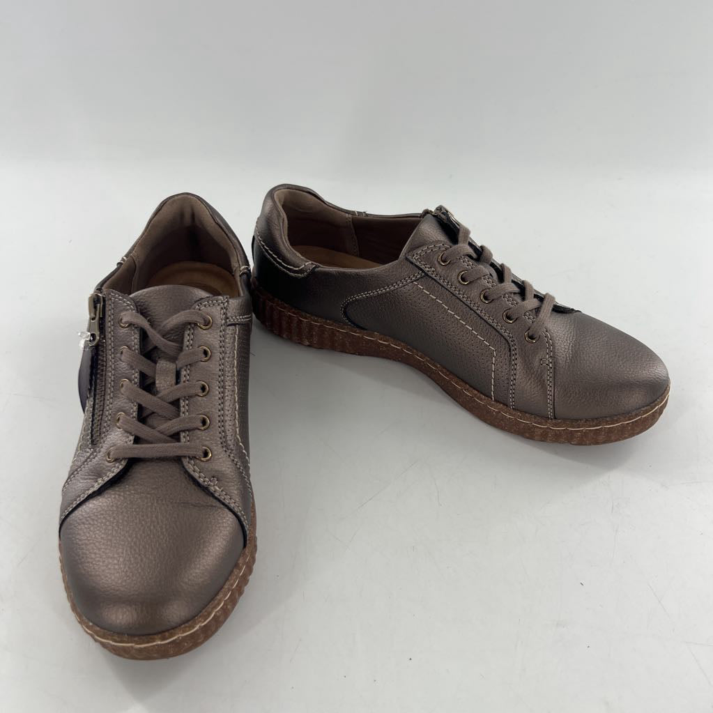 9 leather walking shoe