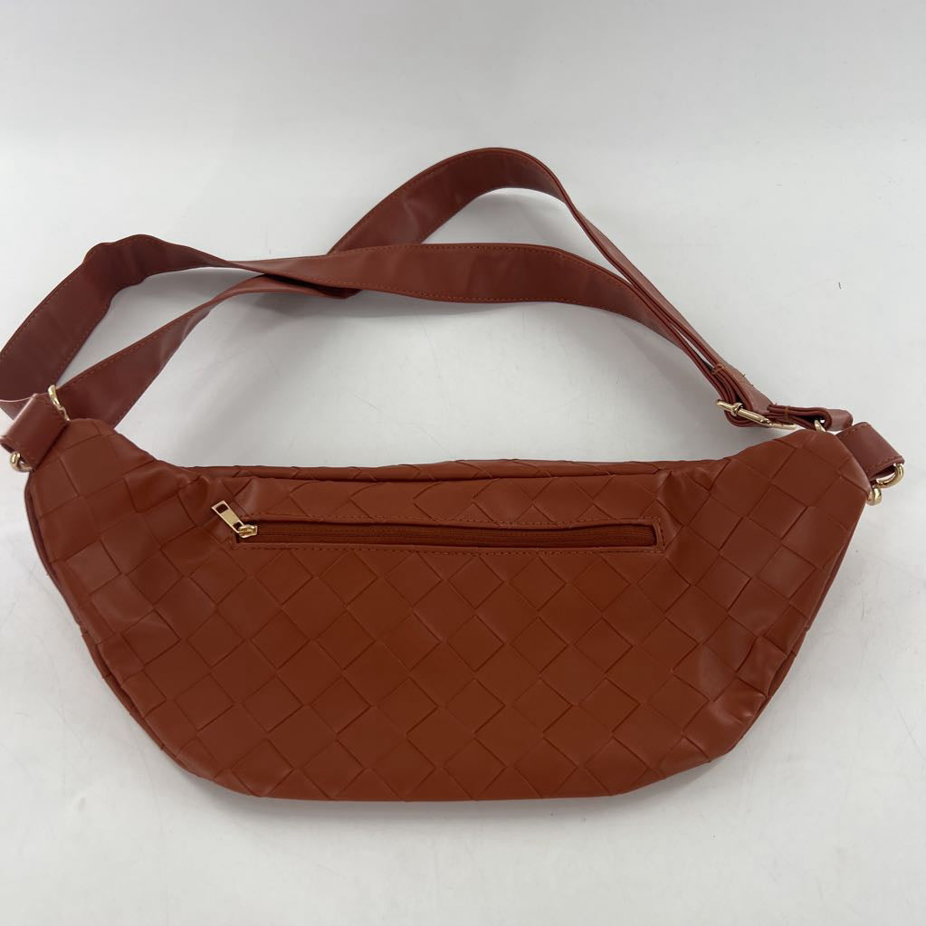 vegan leather woven beltbag