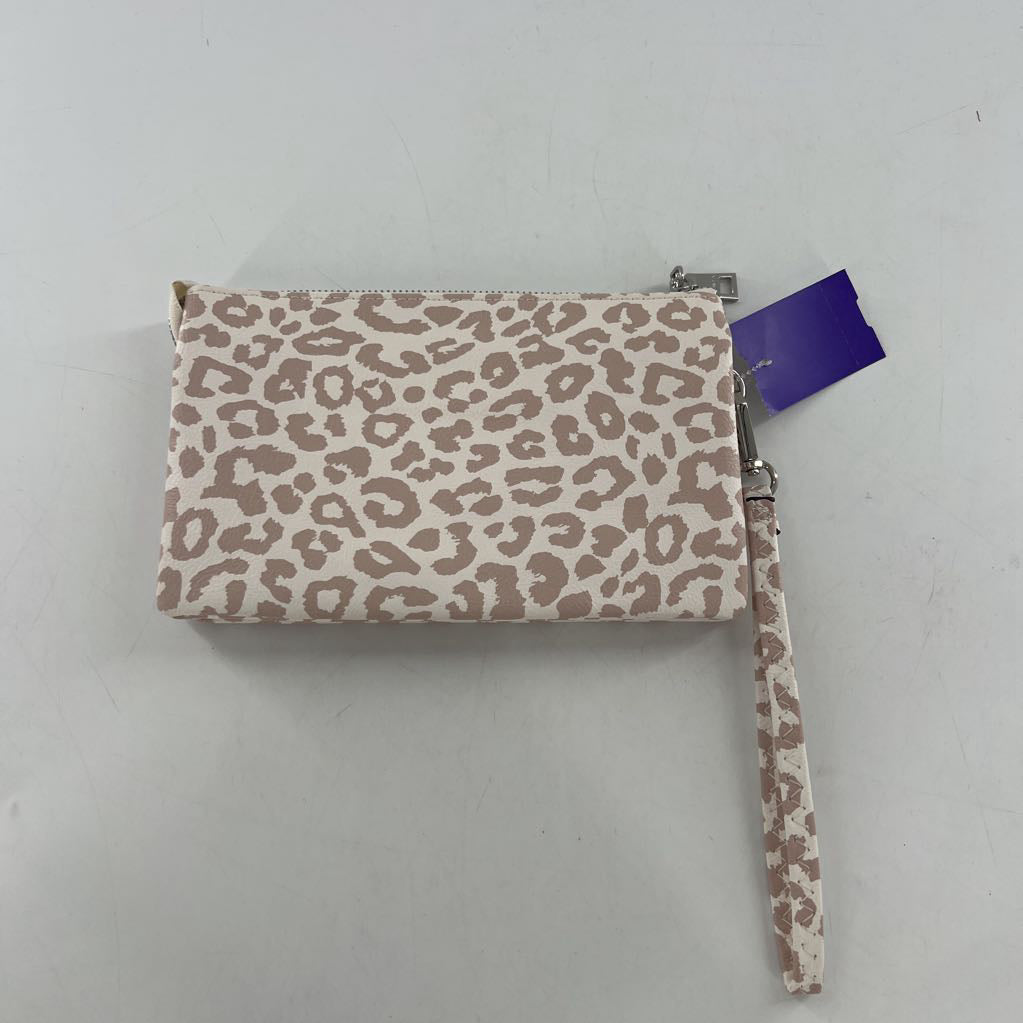 animal print triple compartment wristlet