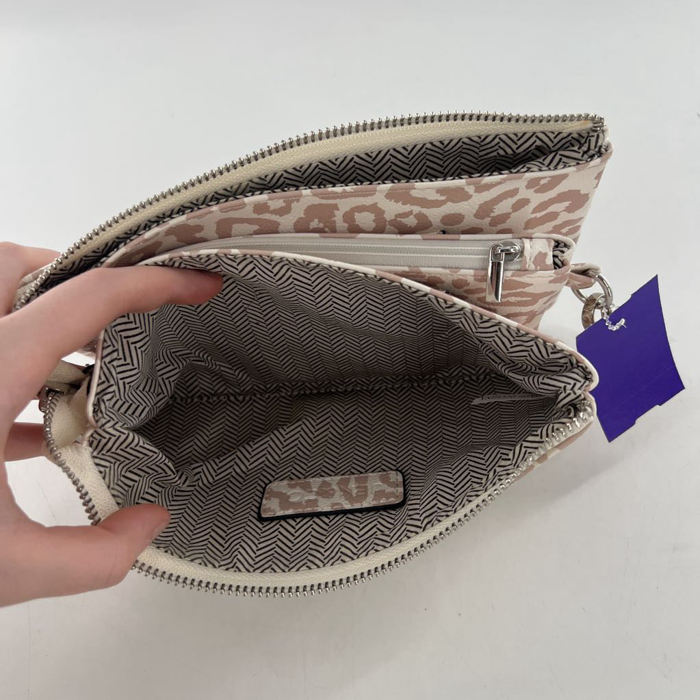 animal print triple compartment wristlet