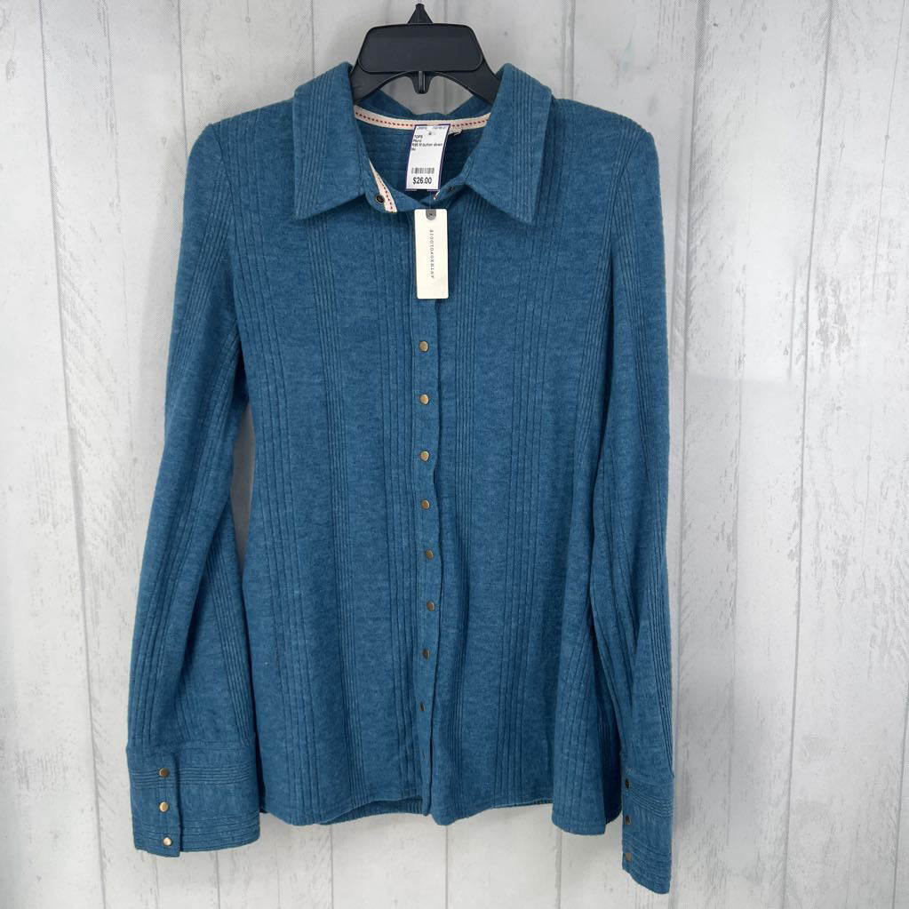 R98 M button down l/s top