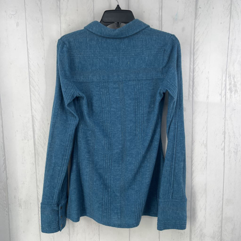 R98 M button down l/s top