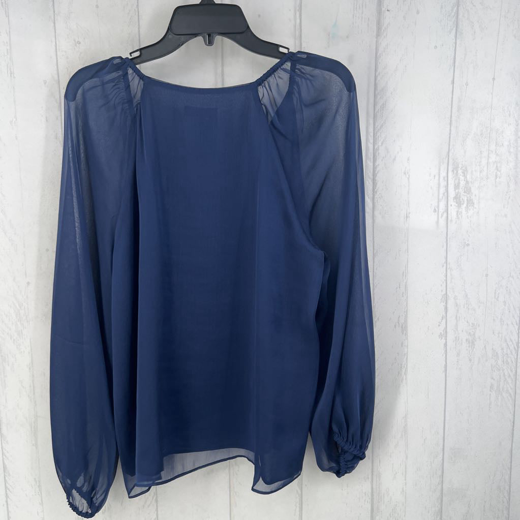 Lv-neck sheer slv top l/s