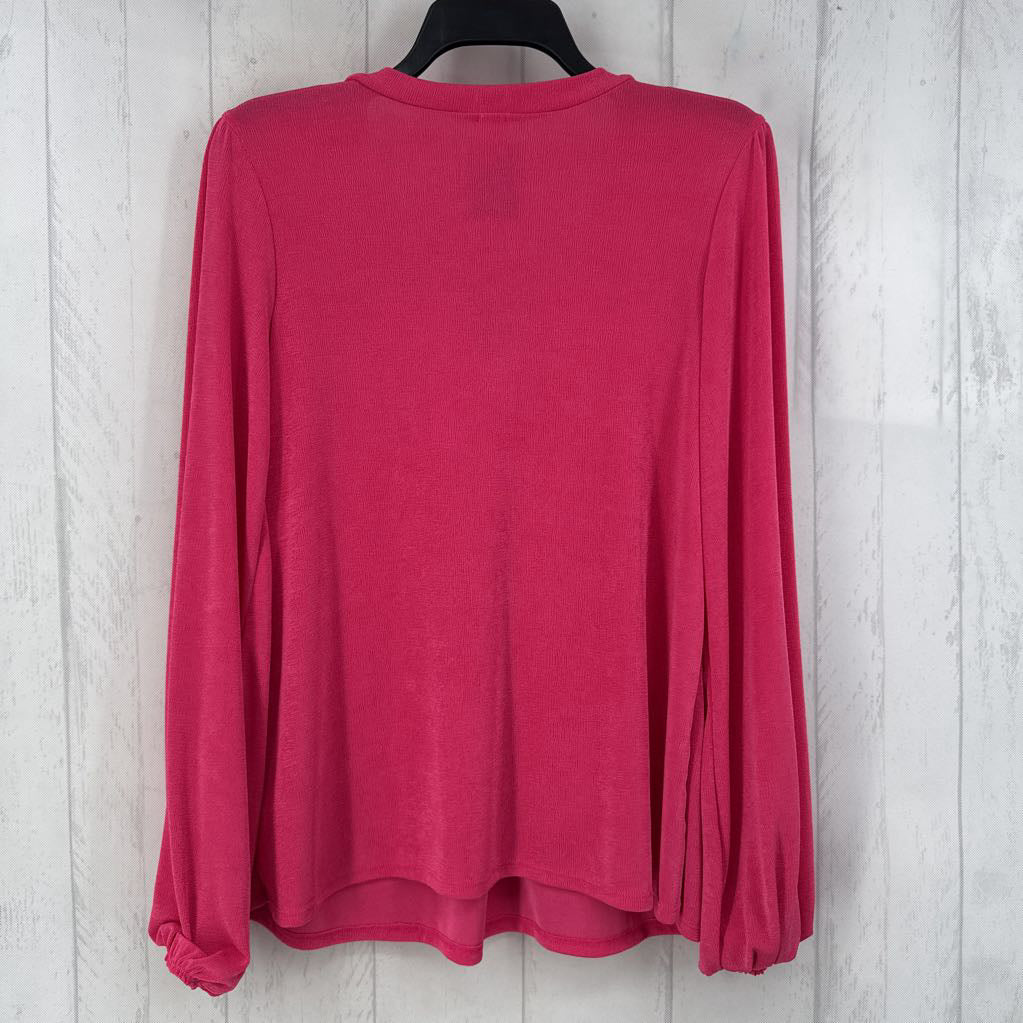 M v-neck l/s top