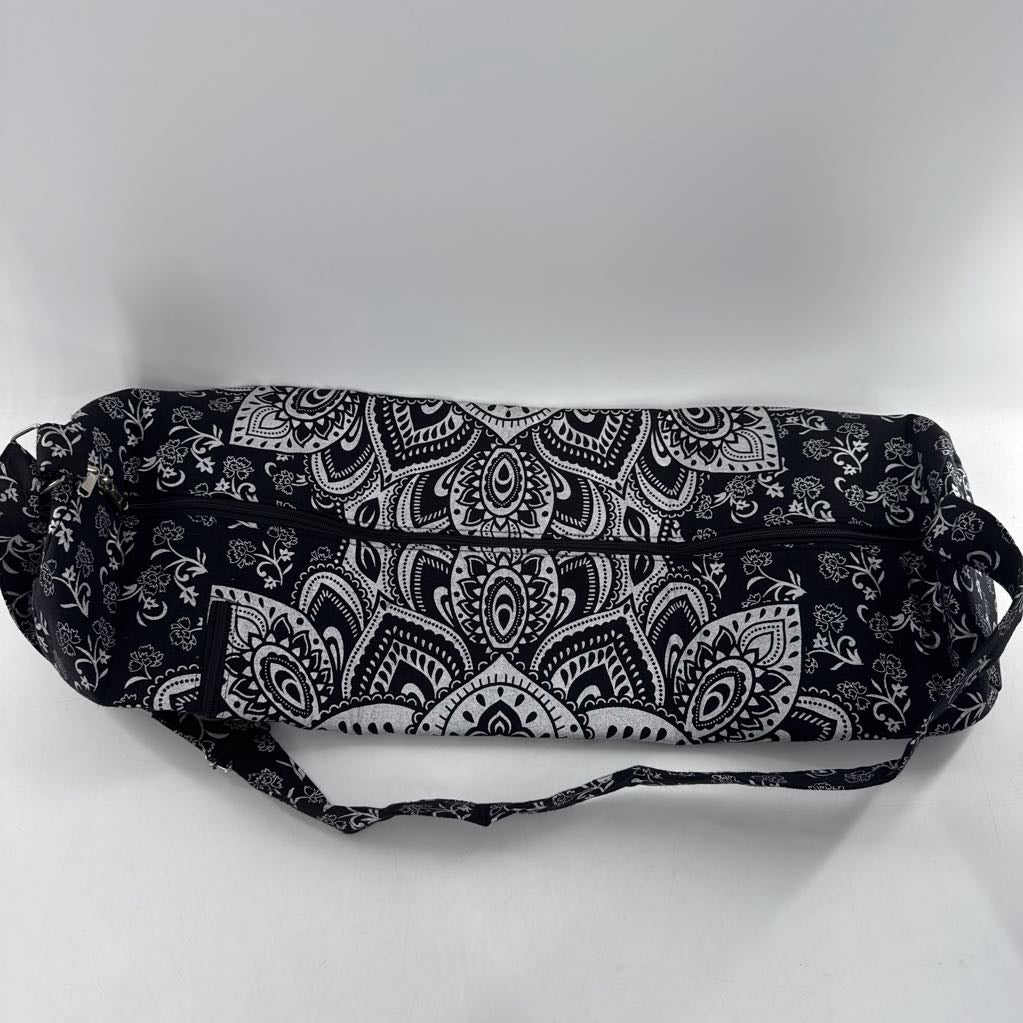 printed yoga mat holder