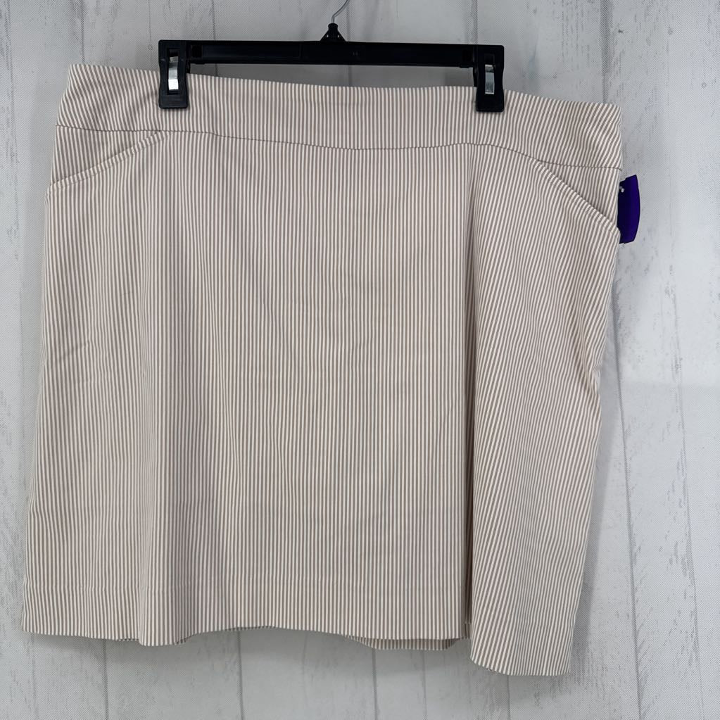 XL seersucker skort