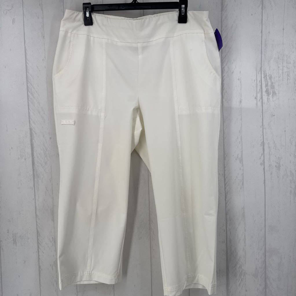 L pull-on crop pant