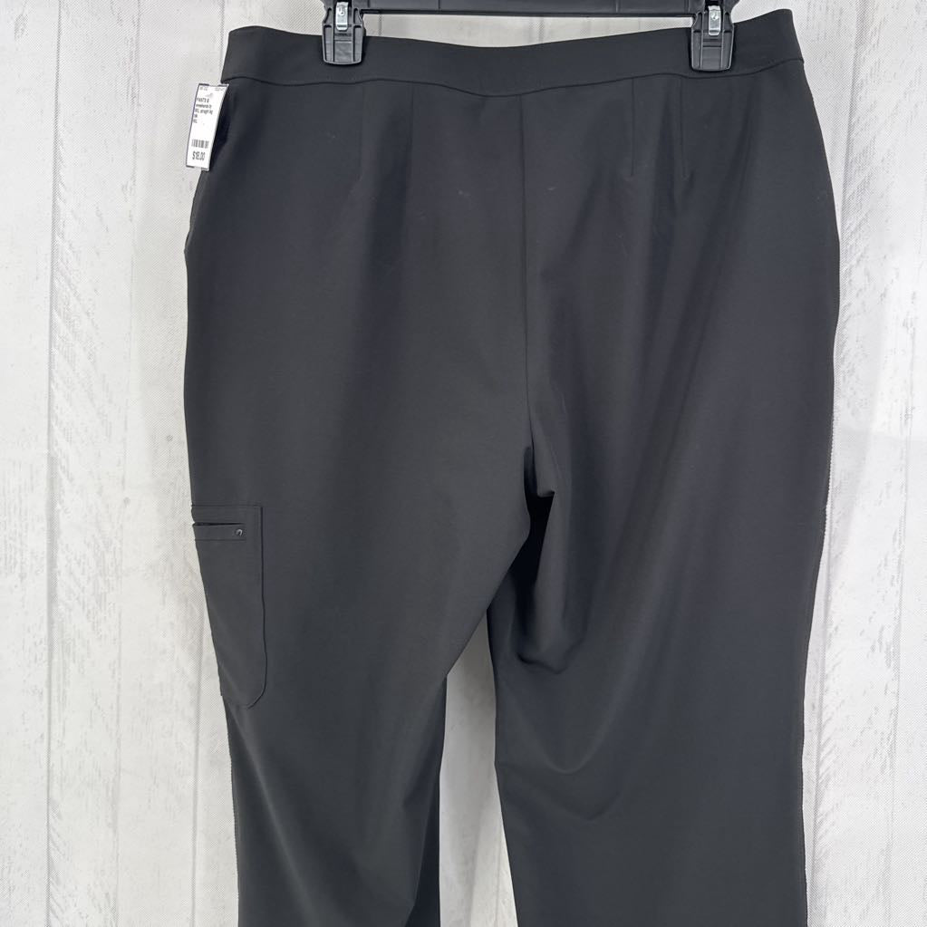 M/L straight leg pants