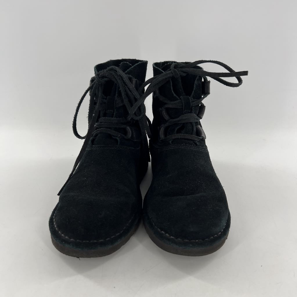 7 suede lace up ankle boots