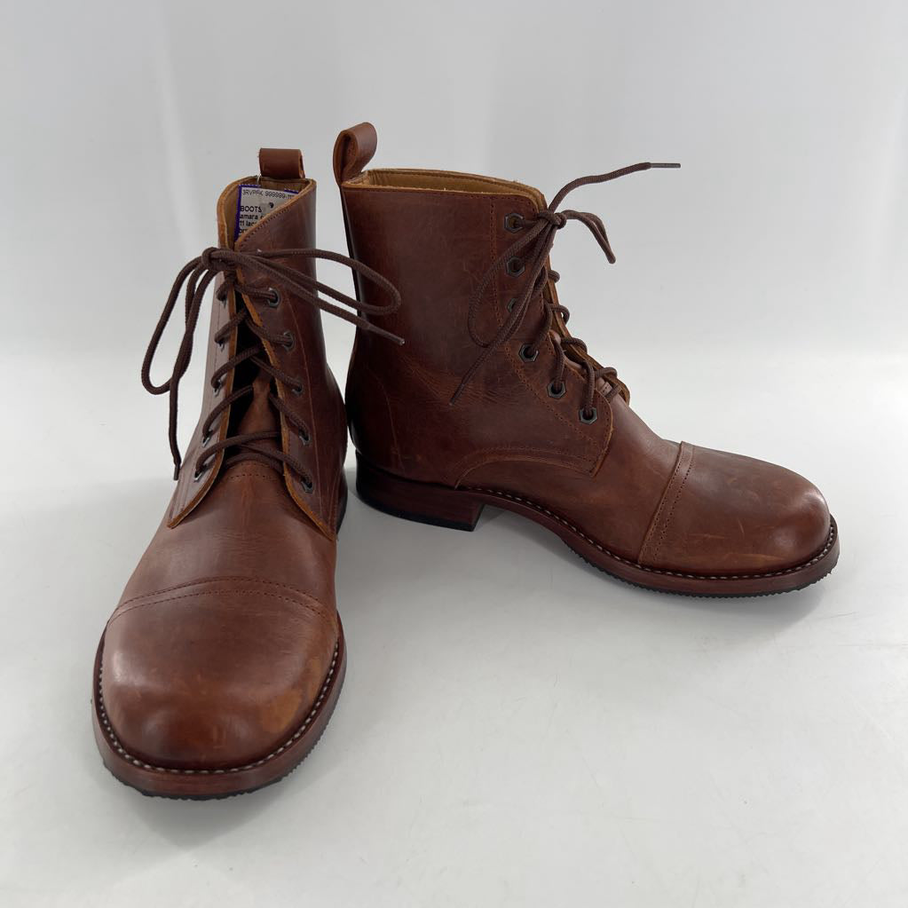 11 lace up cap toe boots