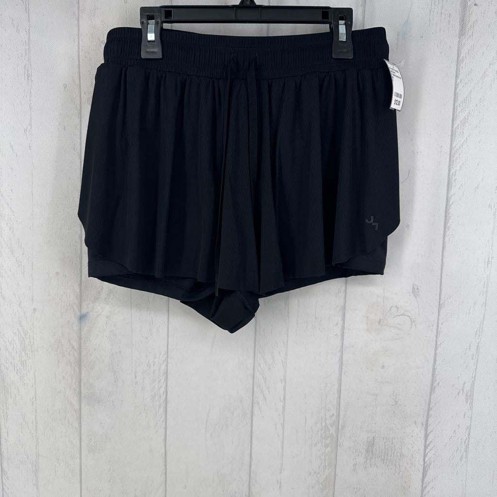 S ribbed petal hem shorts