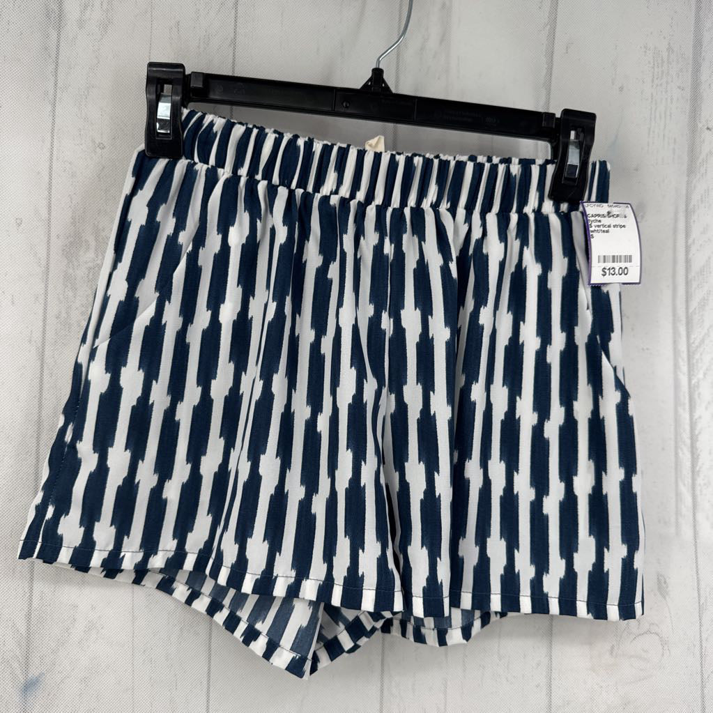 S vertical stripe pattern pull on shorts