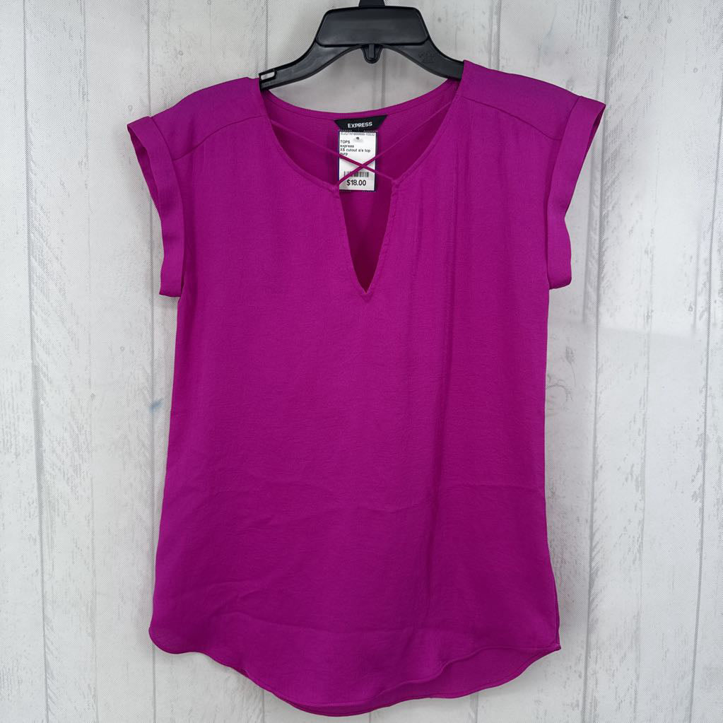 XS cutout s/s top
