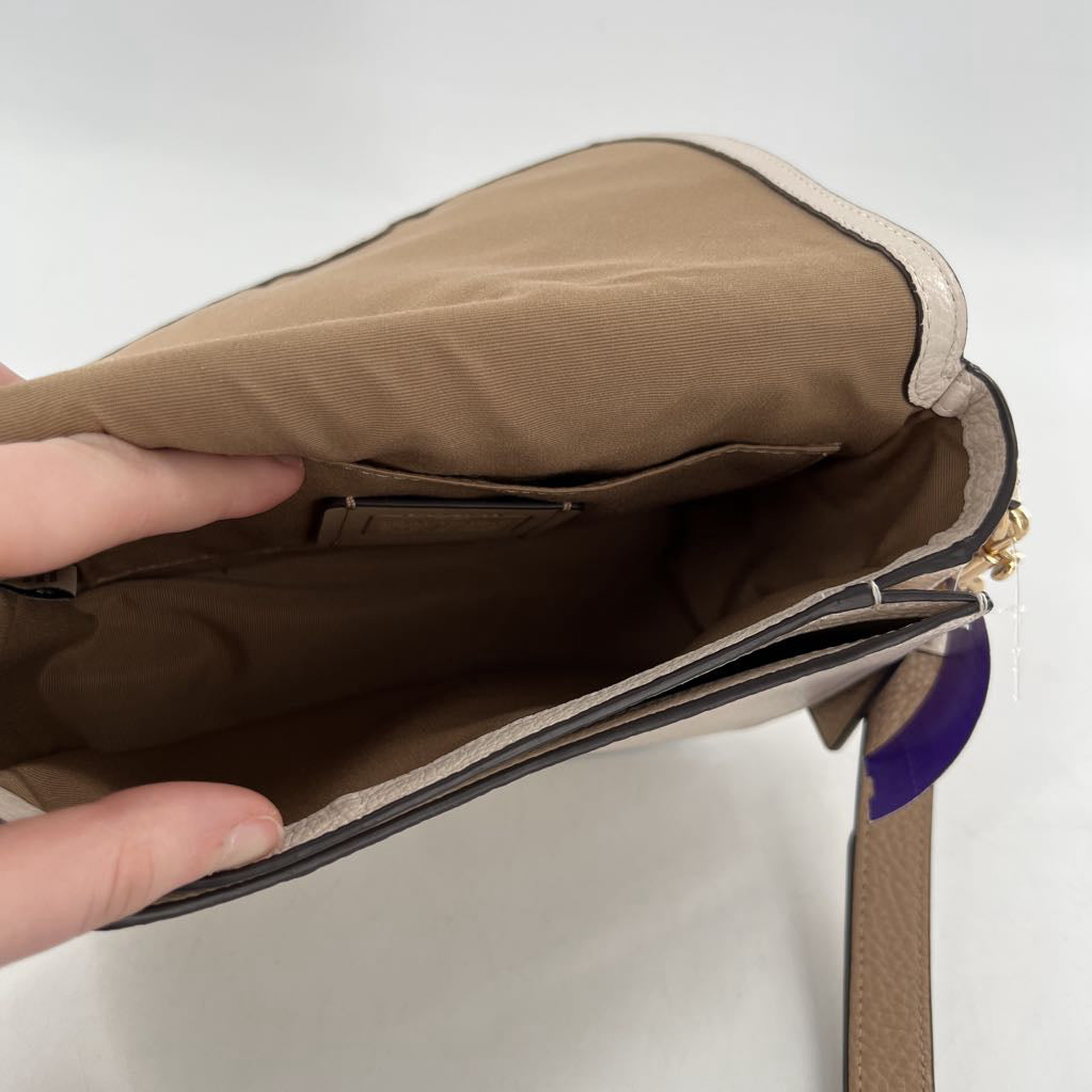 saddle bag w/ horse & carriage