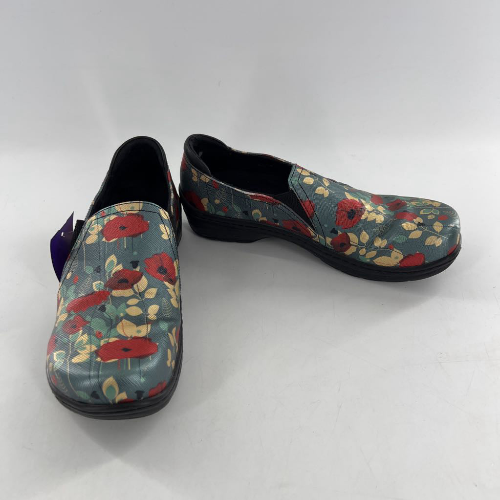 7.5 floral clogs