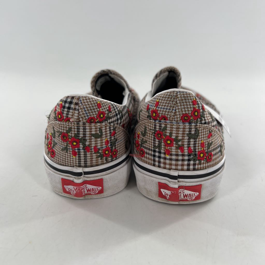 7.5 plaid w/ floral slip-on sneaker